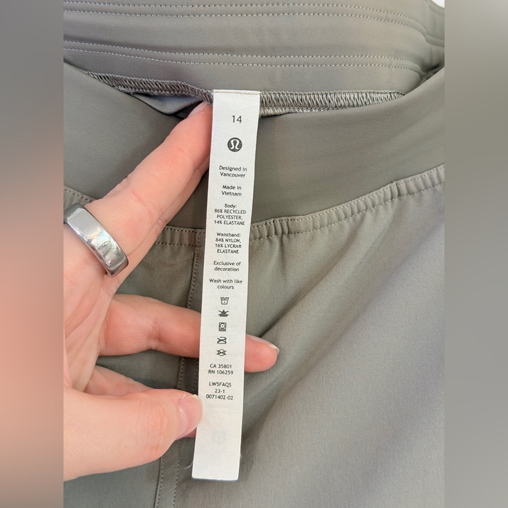 Lululemon Adapted State High-Rise Airflow Jogger in 'Cobalt Dust' - Women's 14 - Picture 6 of 13